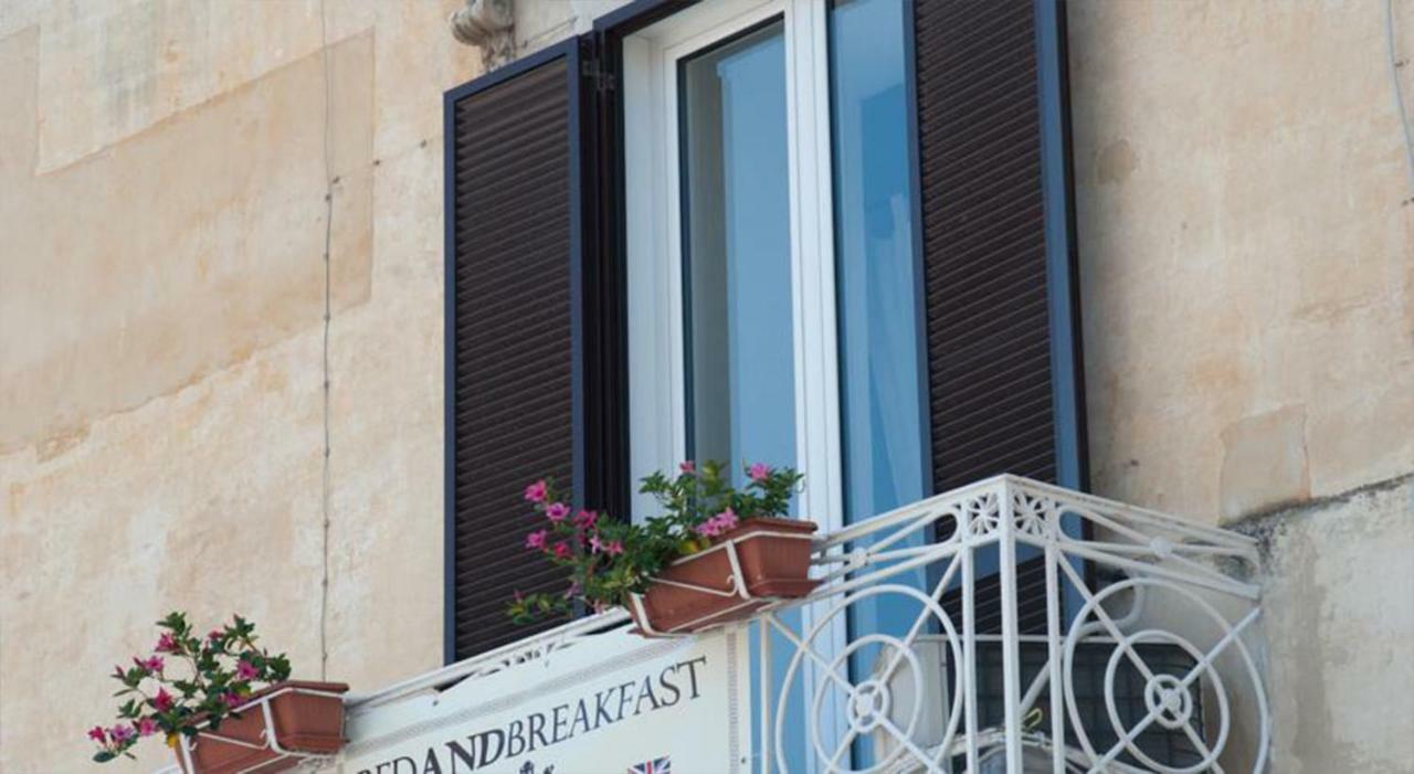 B&B Longobardi Trani Eksteriør billede